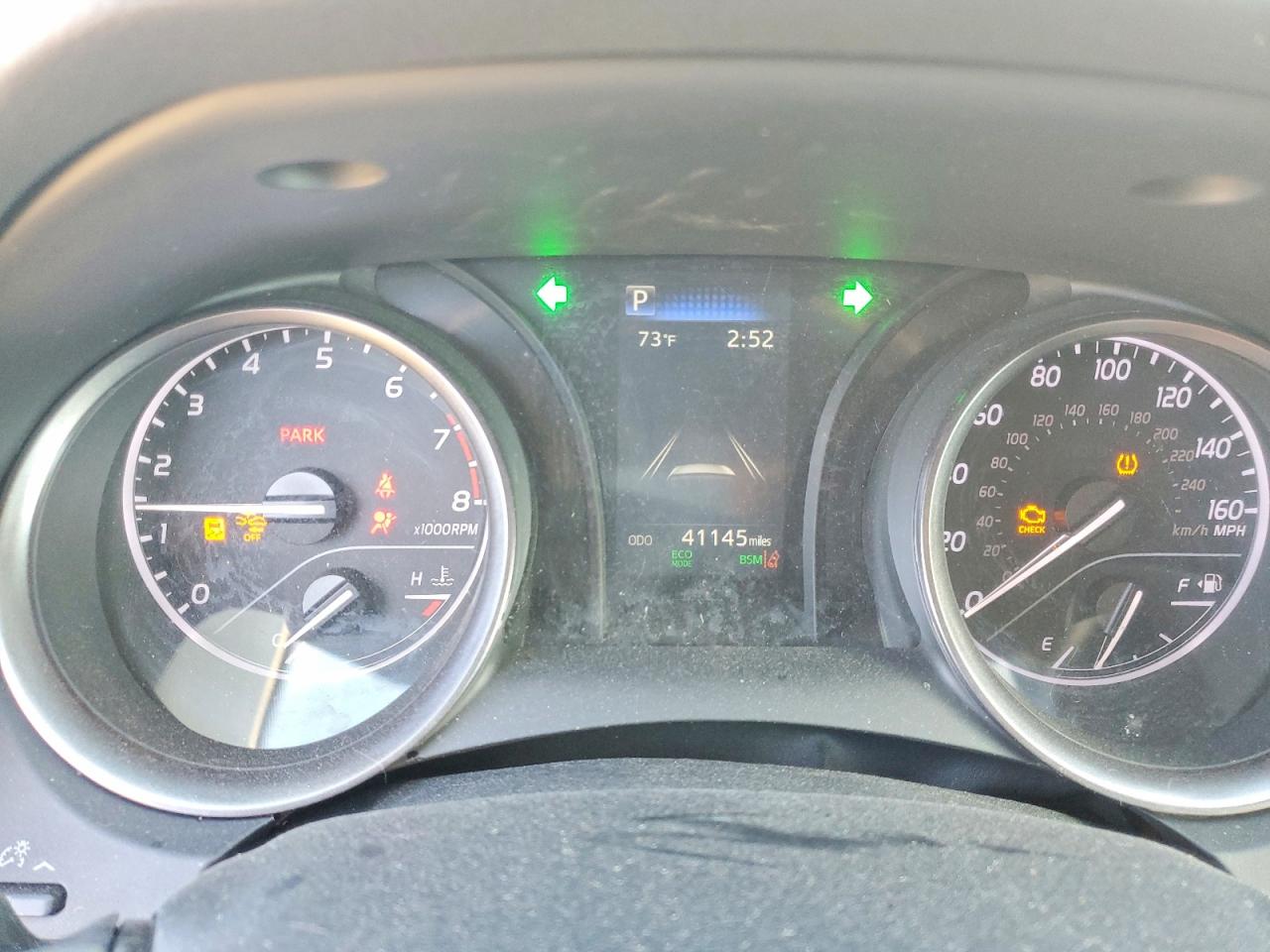 2022 TOYOTA CAMRY SE photo 9