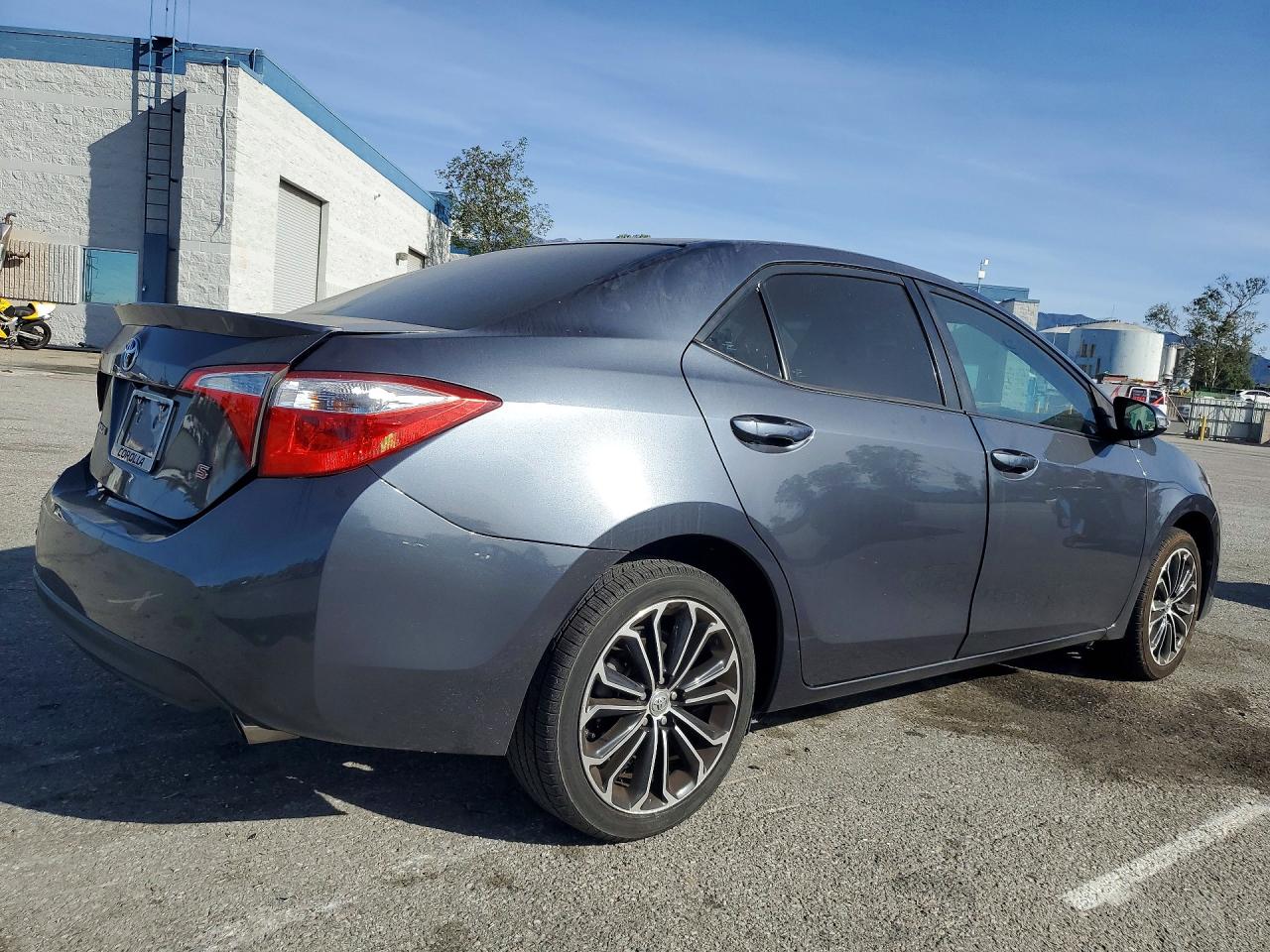 2015 TOYOTA COROLLA S PLUS photo 3