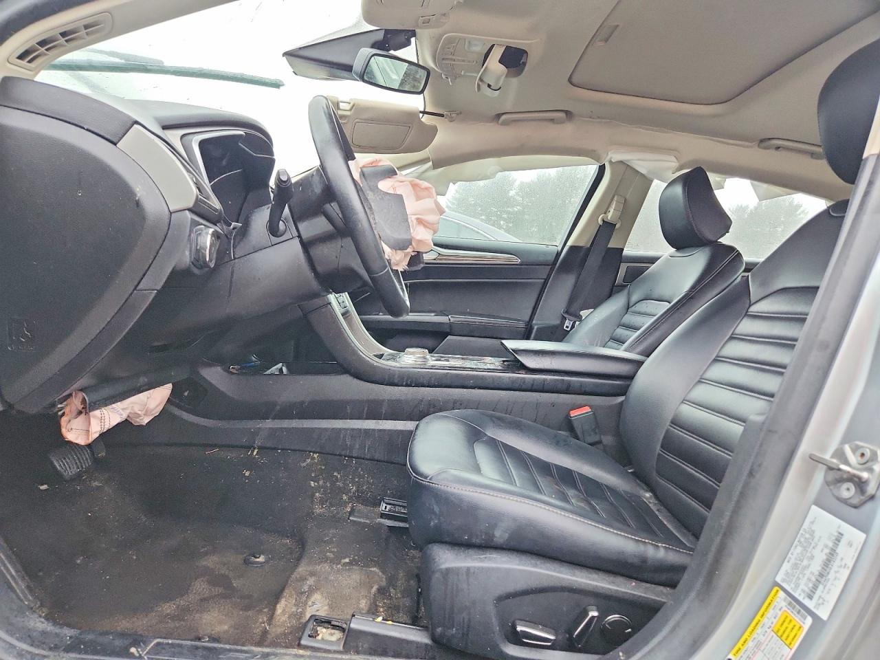 2020 FORD FUSION SEL photo 19