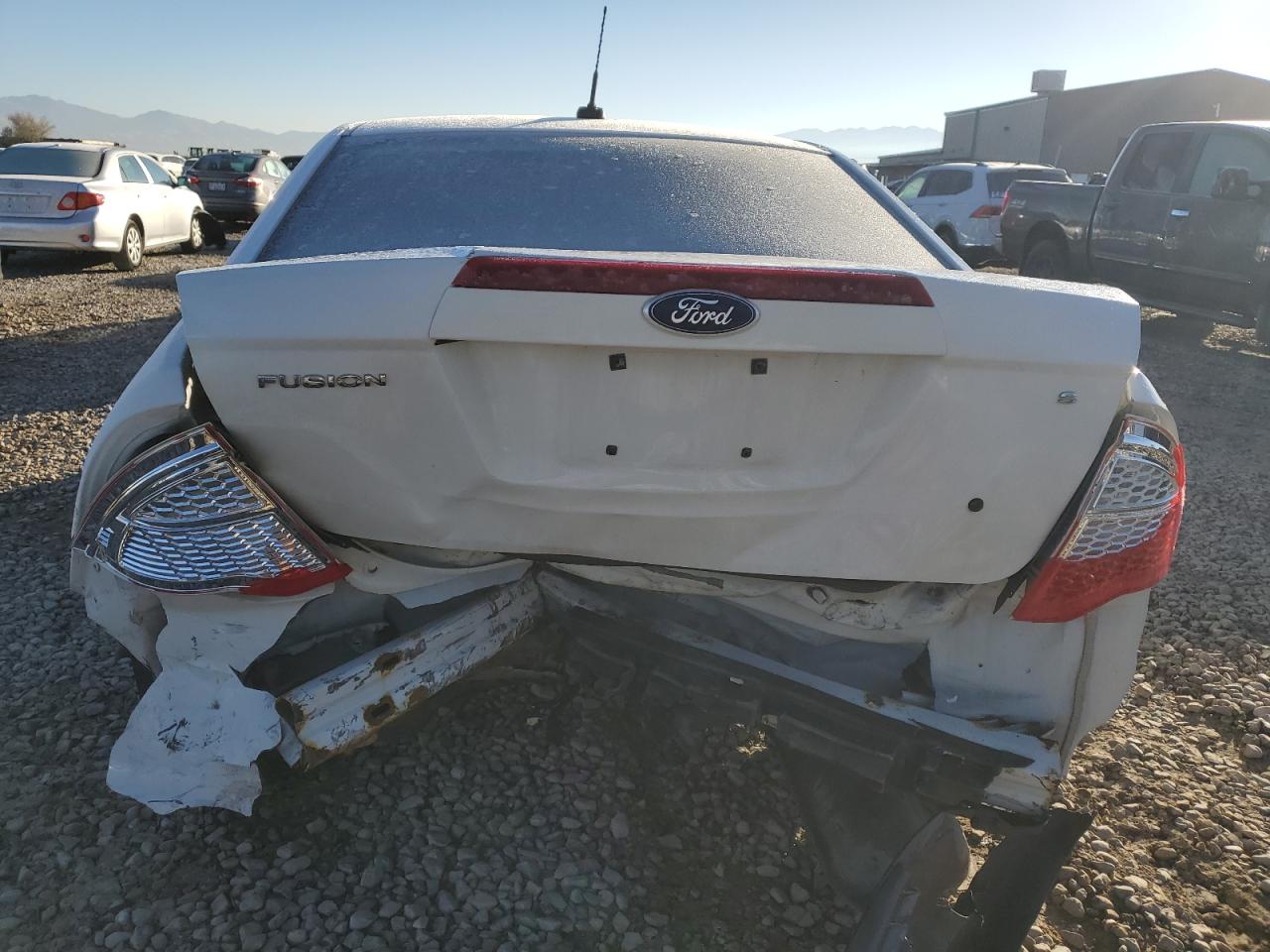 2011 FORD FUSION S photo 6