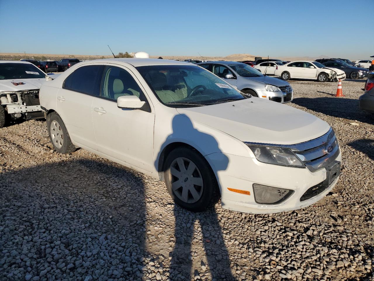 2011 FORD FUSION S photo 4