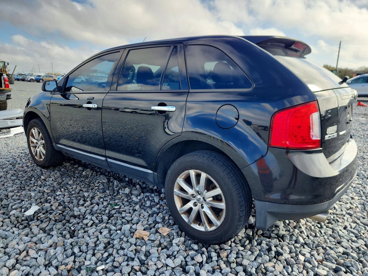 2011 FORD EDGE SEL photo 2