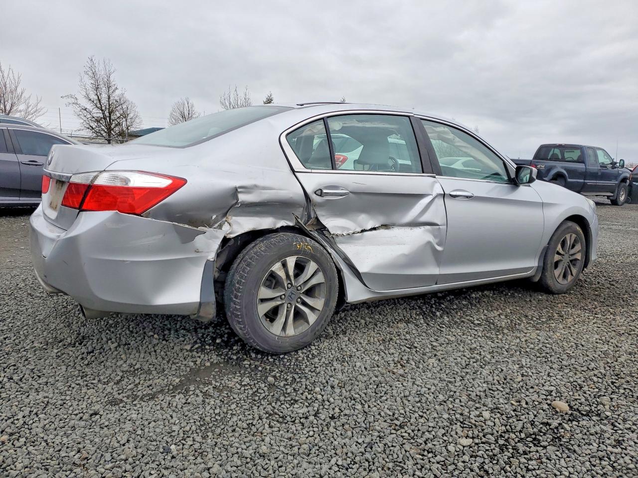 2013 HONDA ACCORD LX photo 5