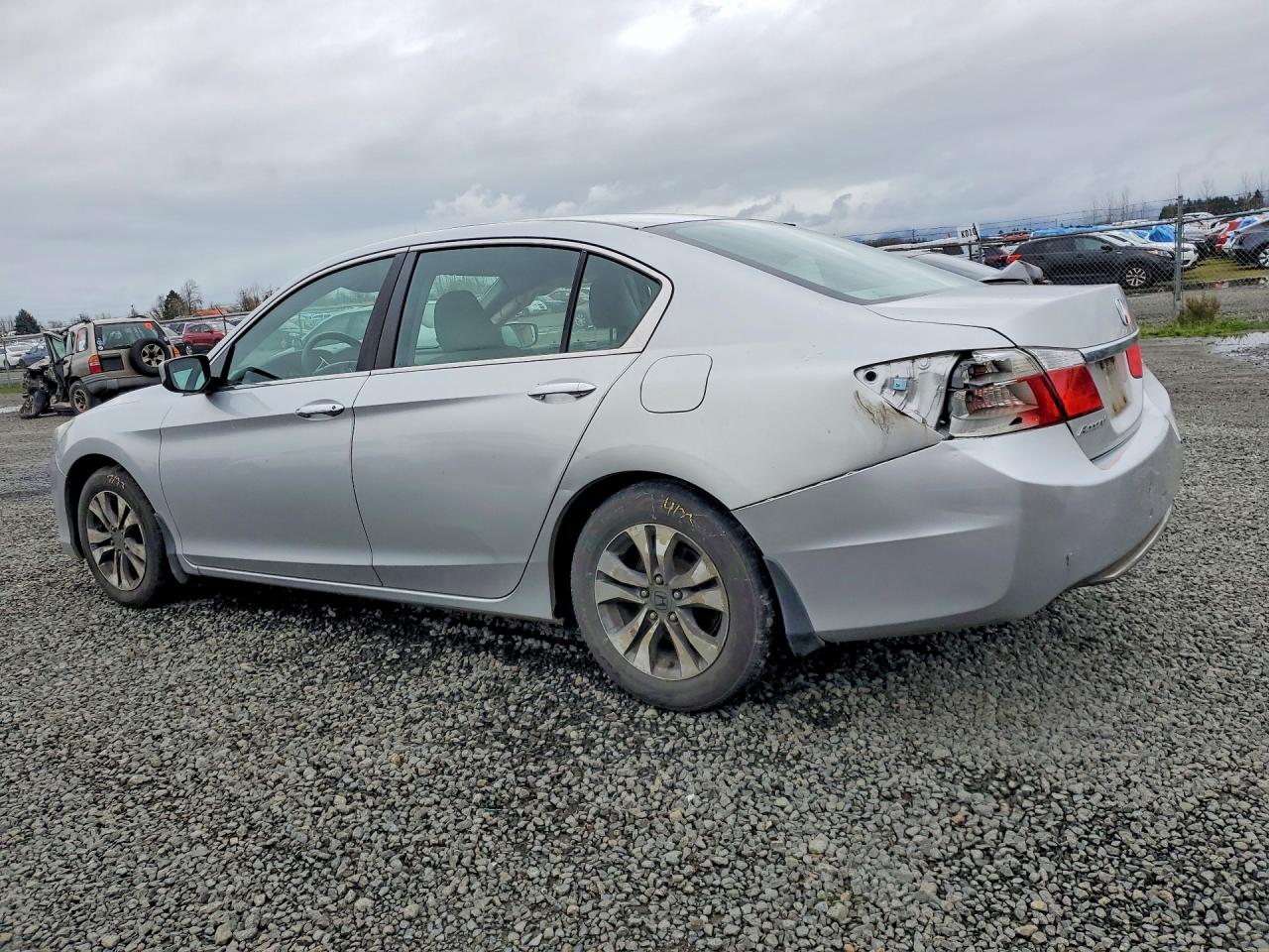 2013 HONDA ACCORD LX photo 3