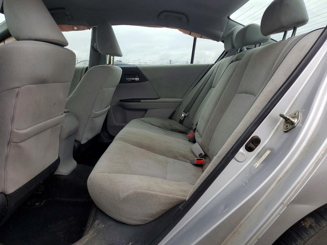 2013 HONDA ACCORD LX photo 19