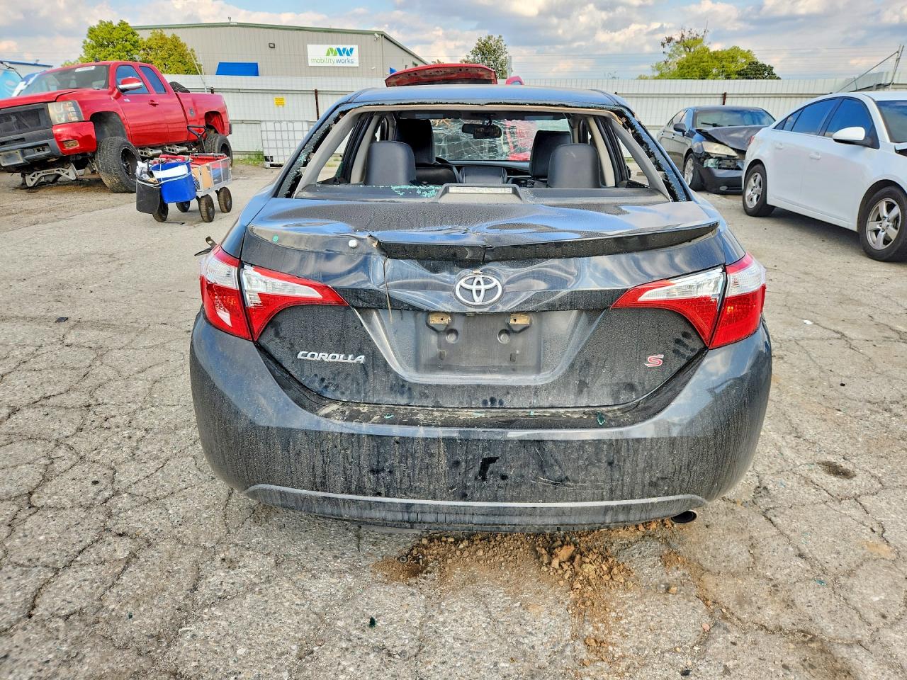 2014 TOYOTA COROLLA S PLUS photo 6