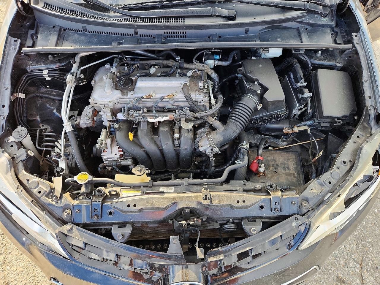 2014 TOYOTA COROLLA S PLUS photo 11