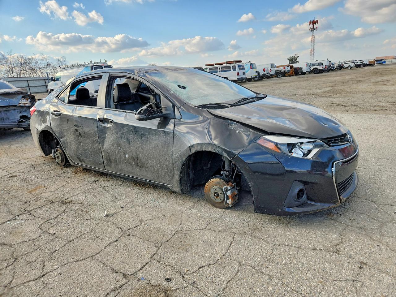2014 TOYOTA COROLLA S PLUS photo 4