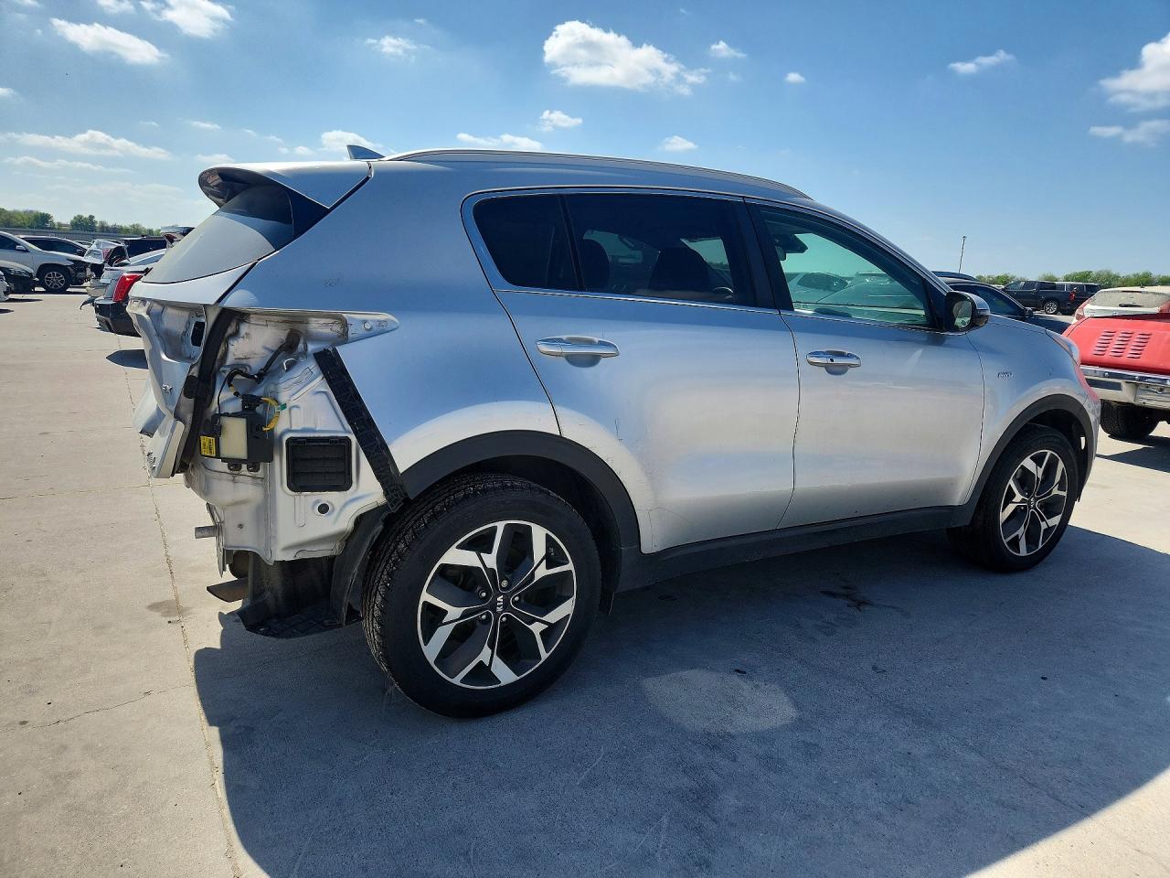 2020 KIA SPORTAGE EX photo 3