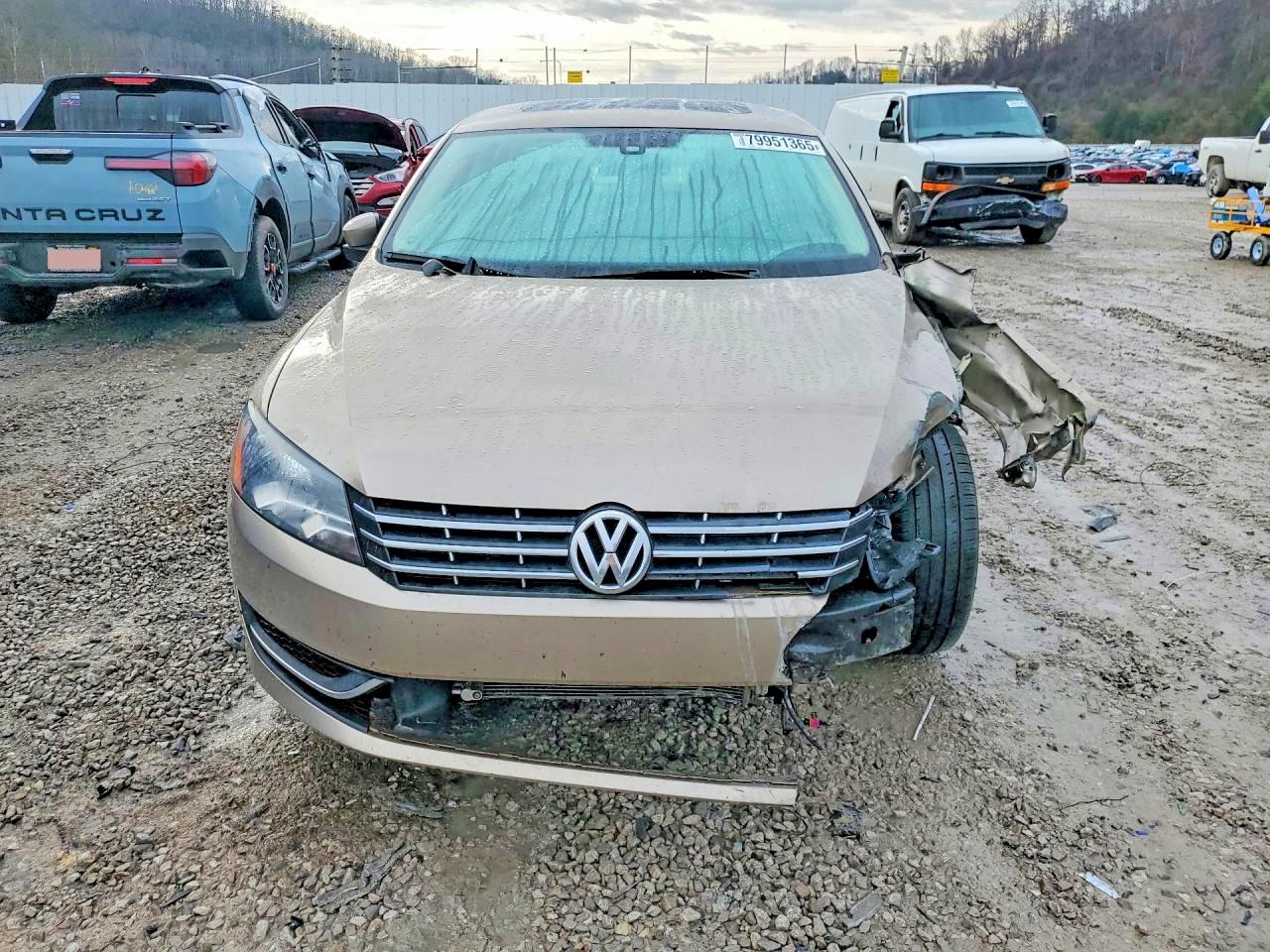 2015 VOLKSWAGEN PASSAT SE photo 9