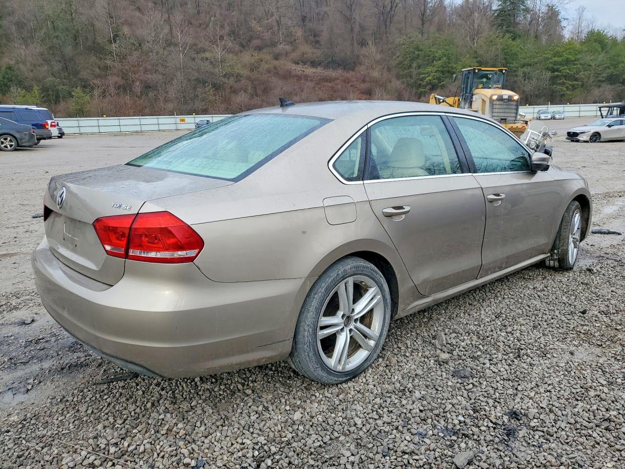 2015 VOLKSWAGEN PASSAT SE photo 5
