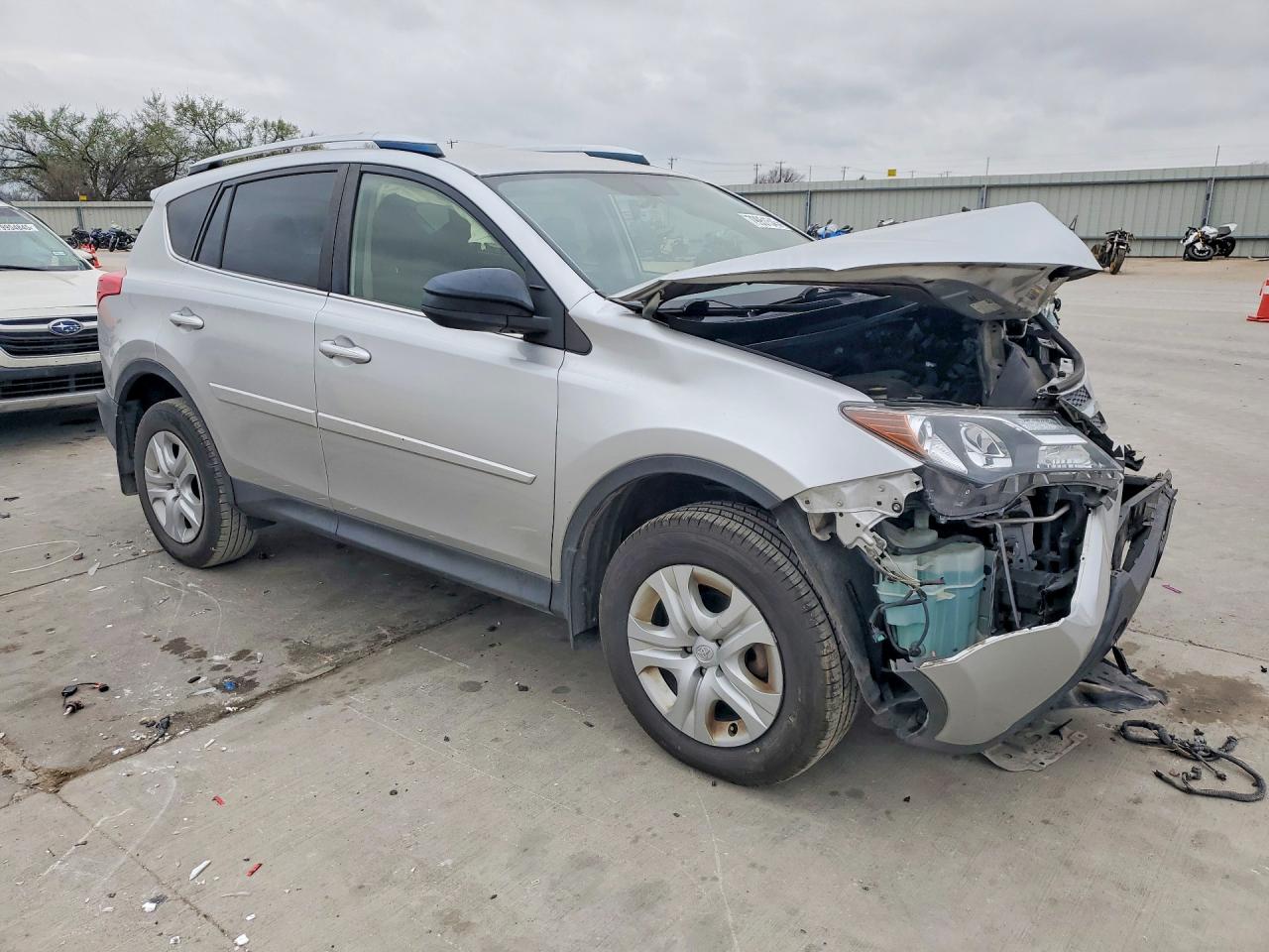 2013 TOYOTA RAV4 LE photo 7