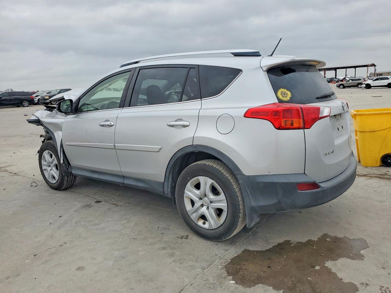 2013 TOYOTA RAV4 LE photo 3