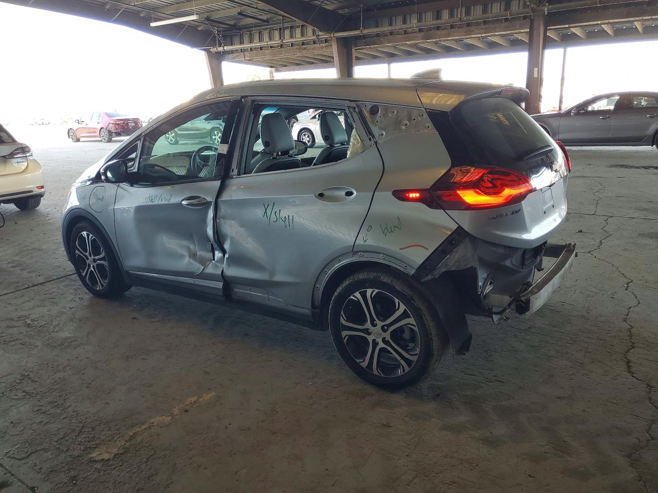 2017 CHEVROLET BOLT EV PREMIER photo 3