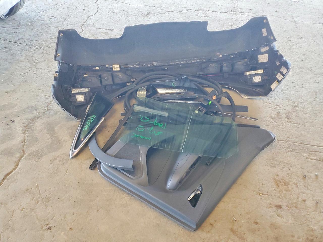 2017 CHEVROLET BOLT EV PREMIER photo 23