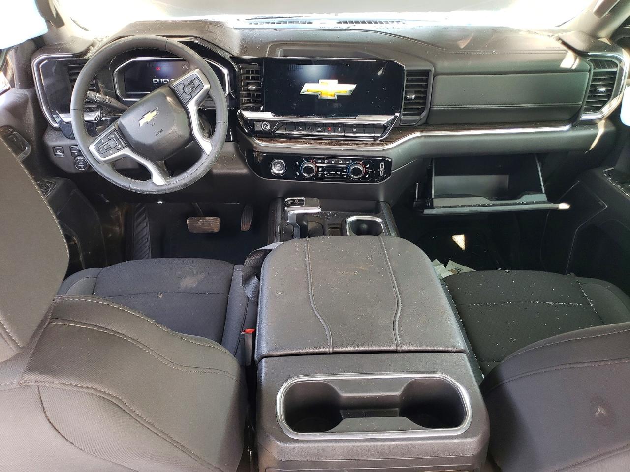 2024 CHEVROLET SILVERADO K1500 LT photo 22