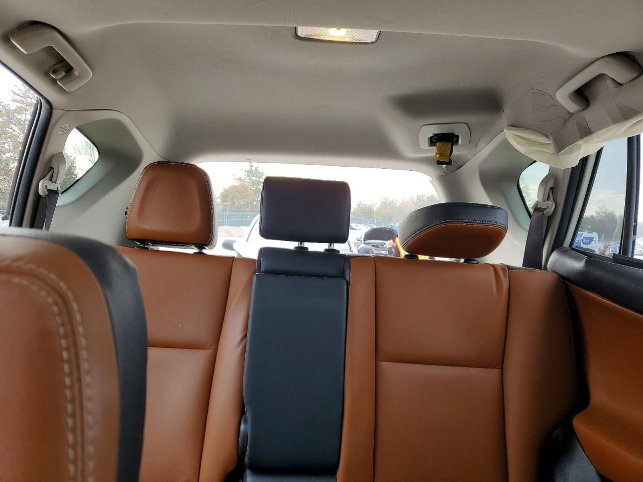 2017 TOYOTA RAV4 LIMITED photo 10
