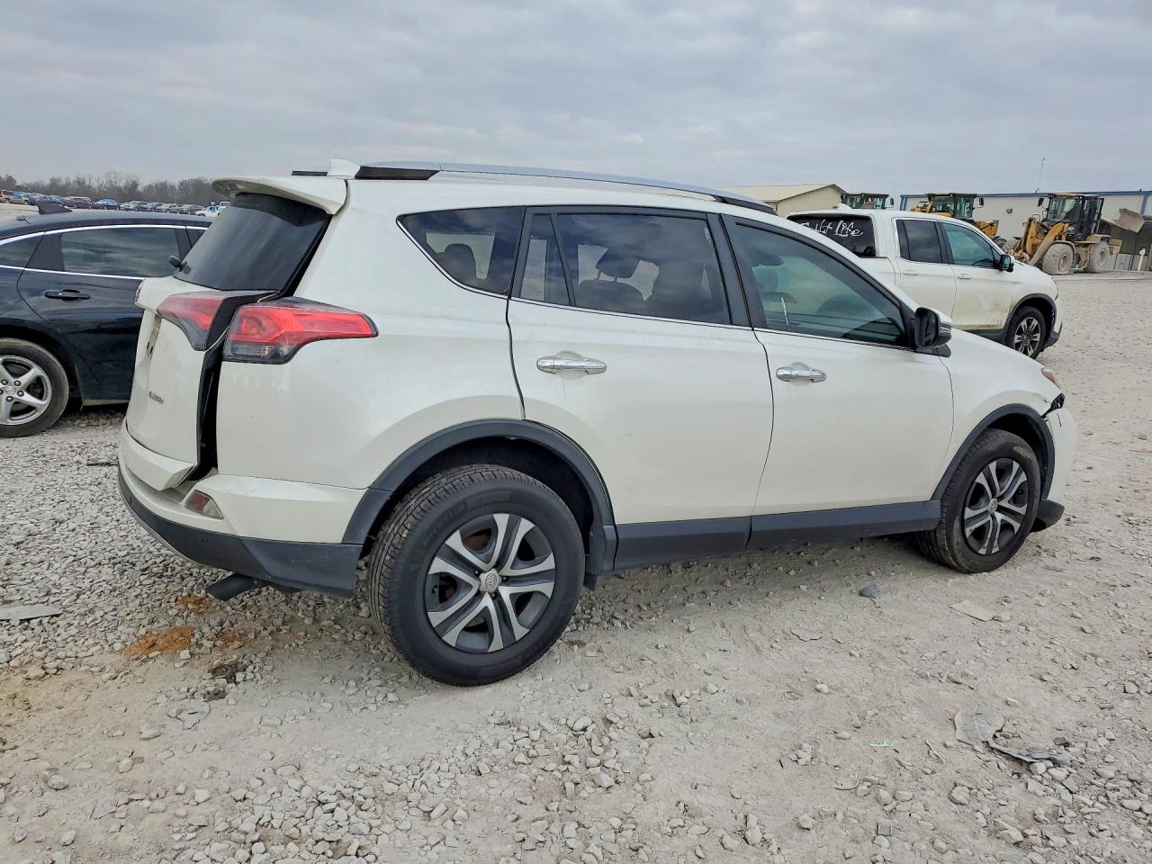 2017 TOYOTA RAV4 LIMITED photo 3