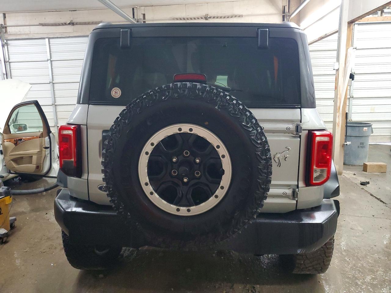 2023 FORD BRONCO BASE photo 6