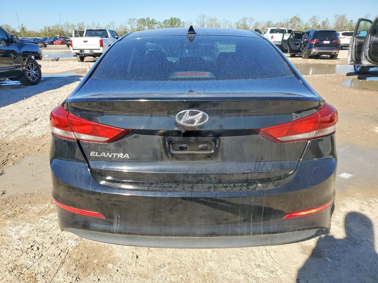 2017 HYUNDAI ELANTRA photo 16