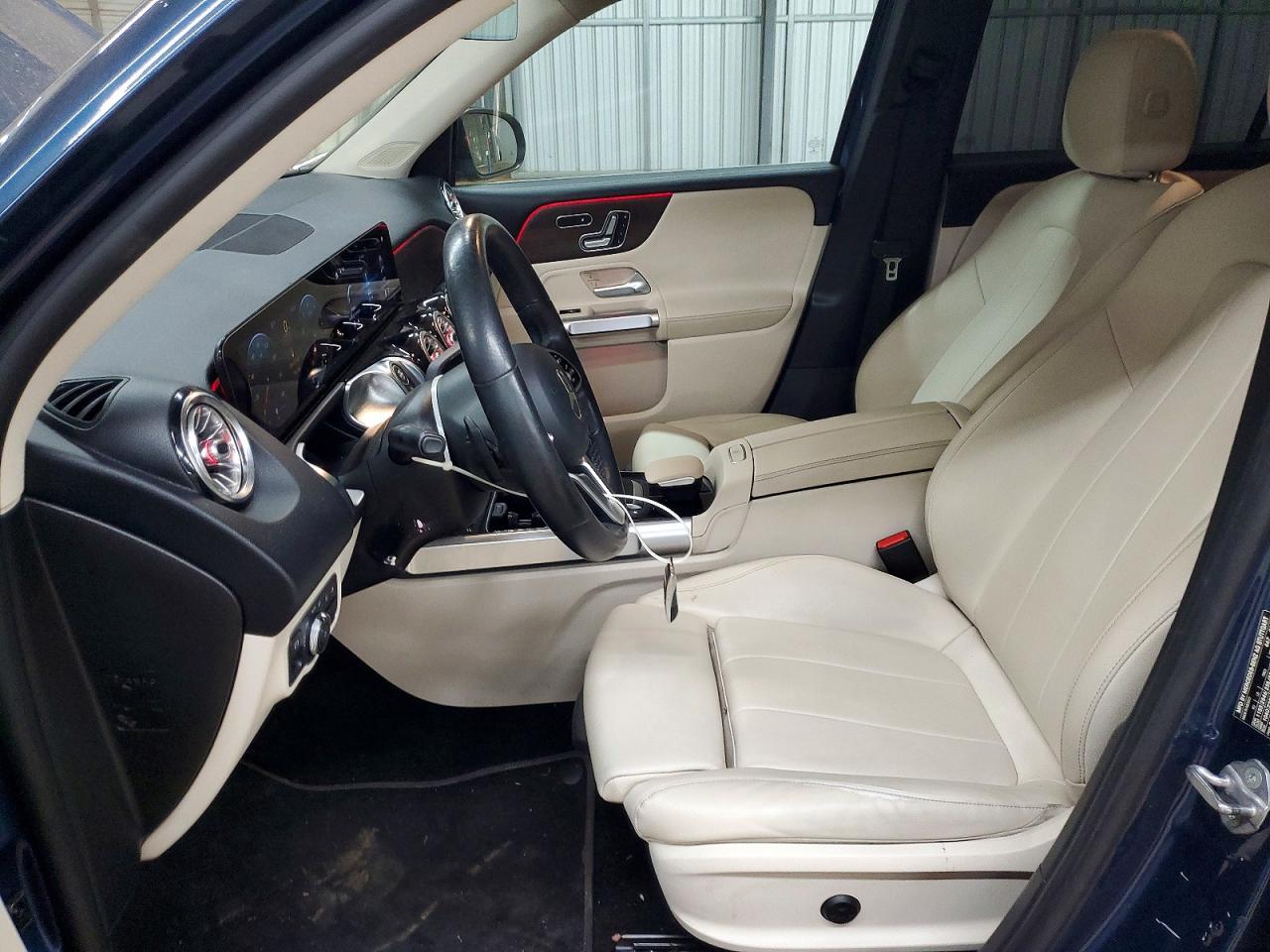 2021 MERCEDES-BENZ GLB 250 photo 13