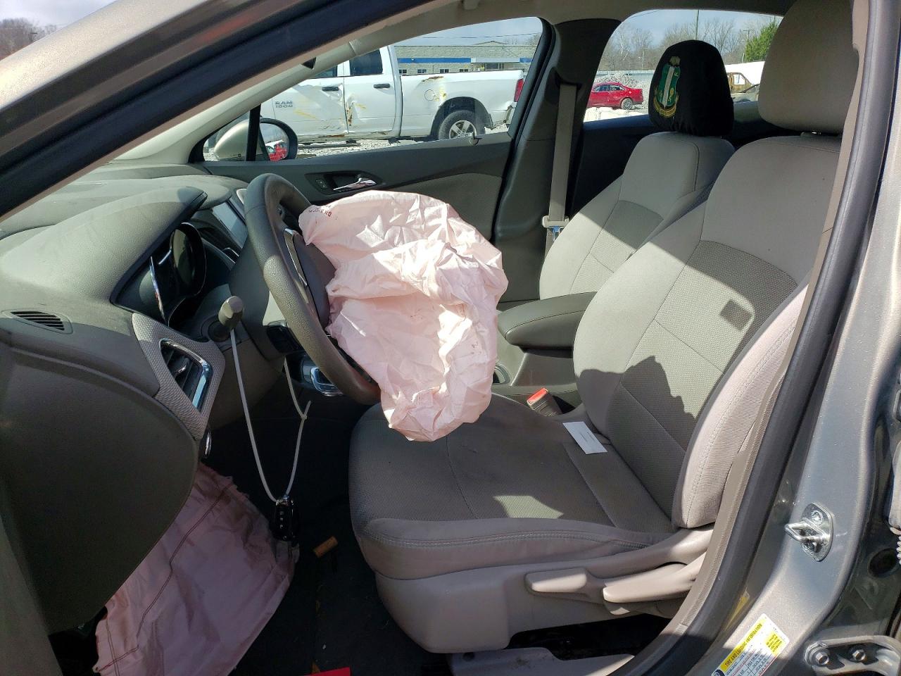 2017 CHEVROLET CRUZE LT photo 13