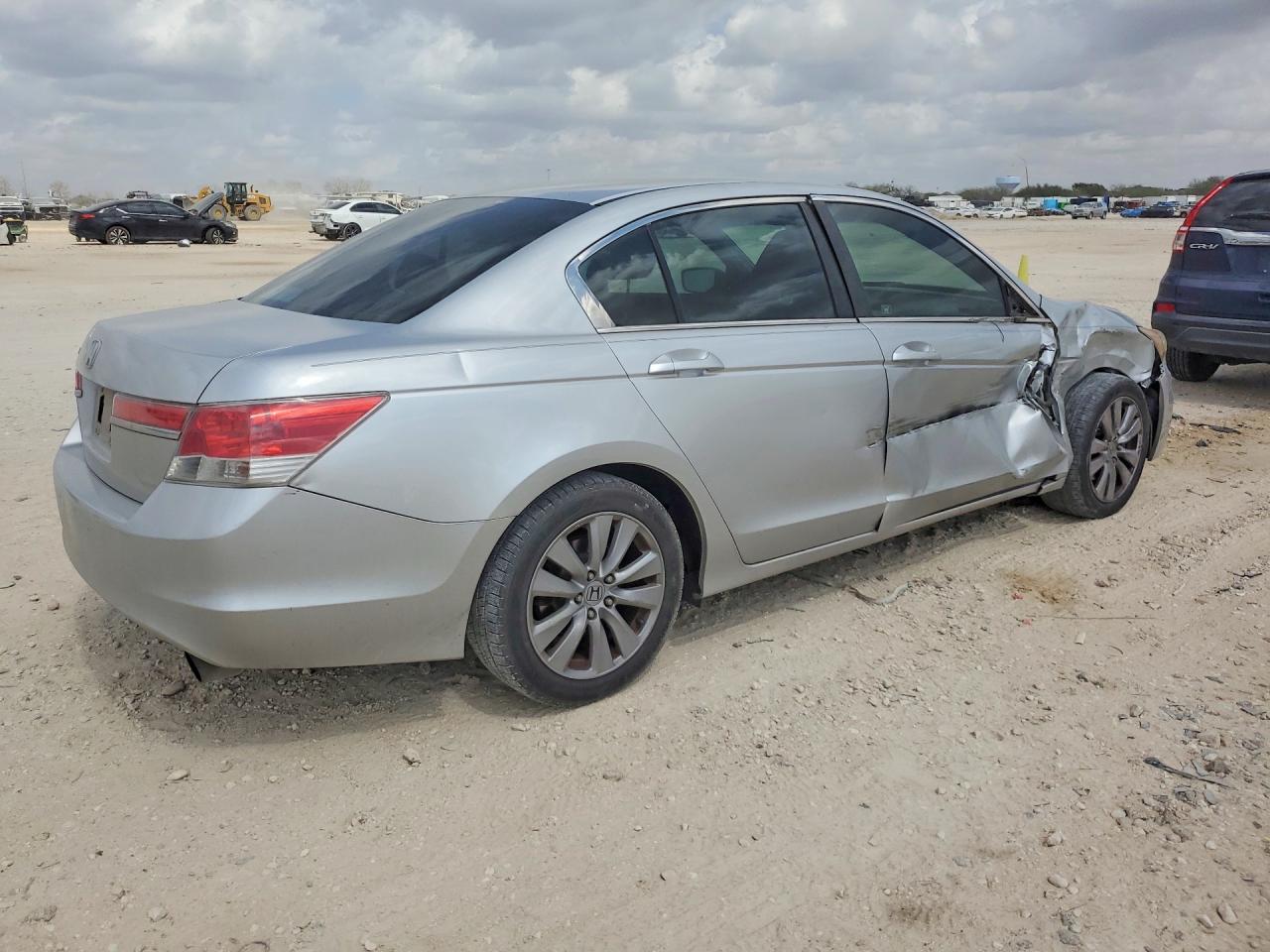 2012 HONDA ACCORD EX photo 5