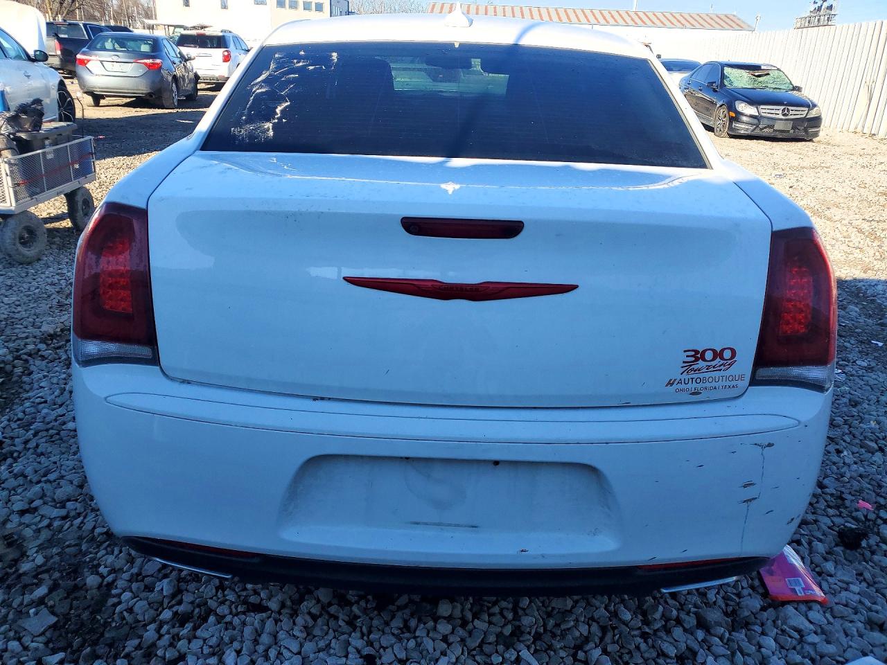 2018 CHRYSLER 300 TOURING photo 6