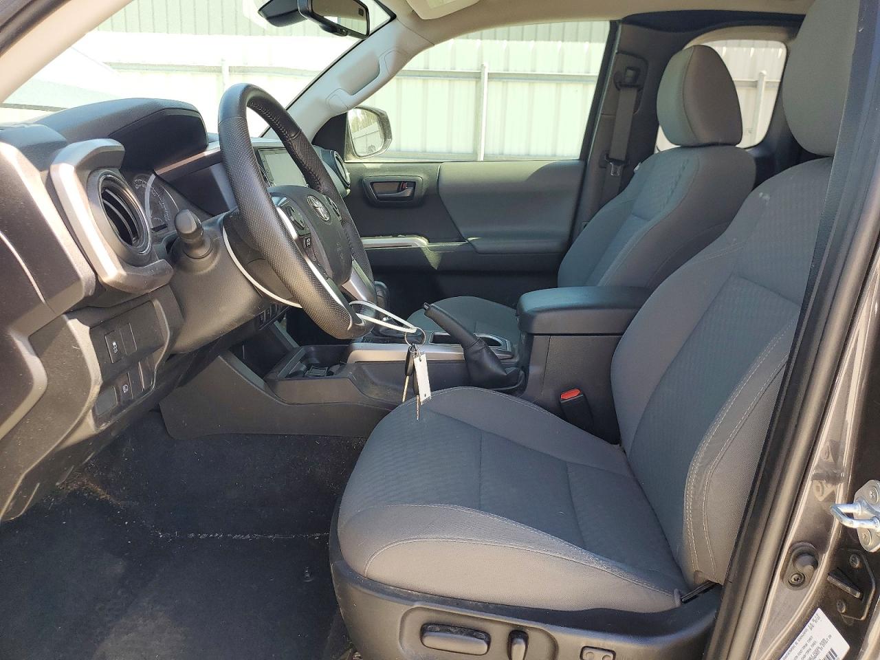 2022 TOYOTA TACOMA SR5 V6 photo 13