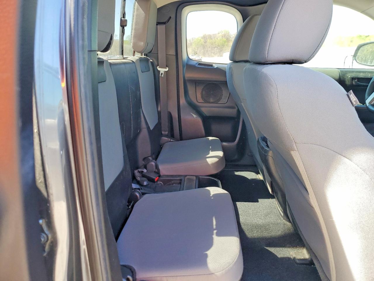 2022 TOYOTA TACOMA SR5 V6 photo 19