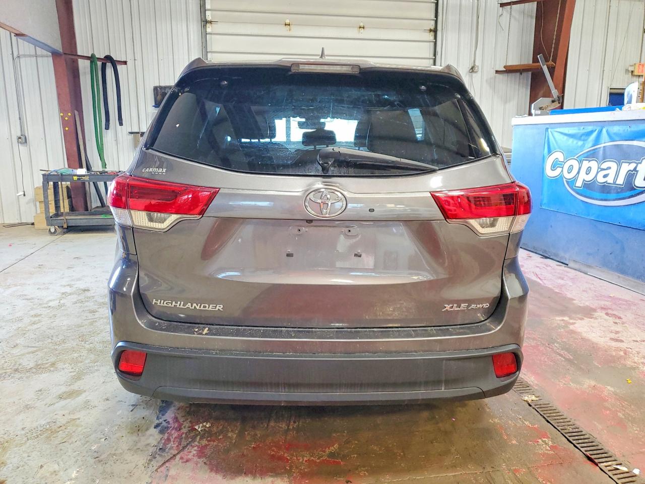 2018 TOYOTA HIGHLANDER XLE photo 16