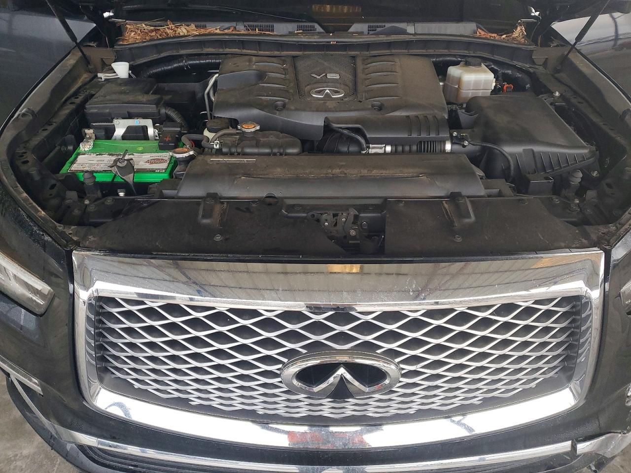 2019 INFINITI QX80 LUXE photo 12