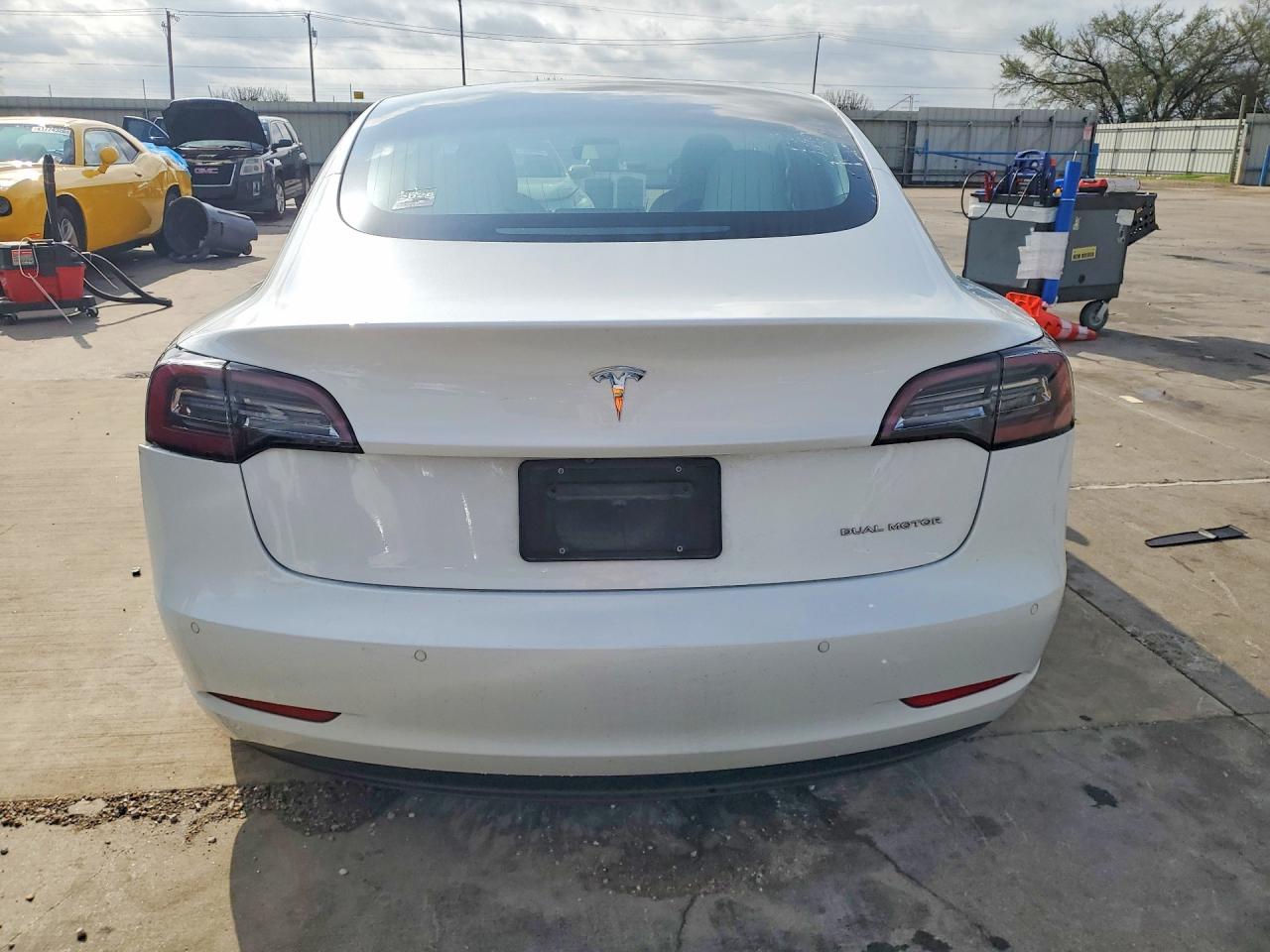 2018 TESLA MODEL 3 photo 16