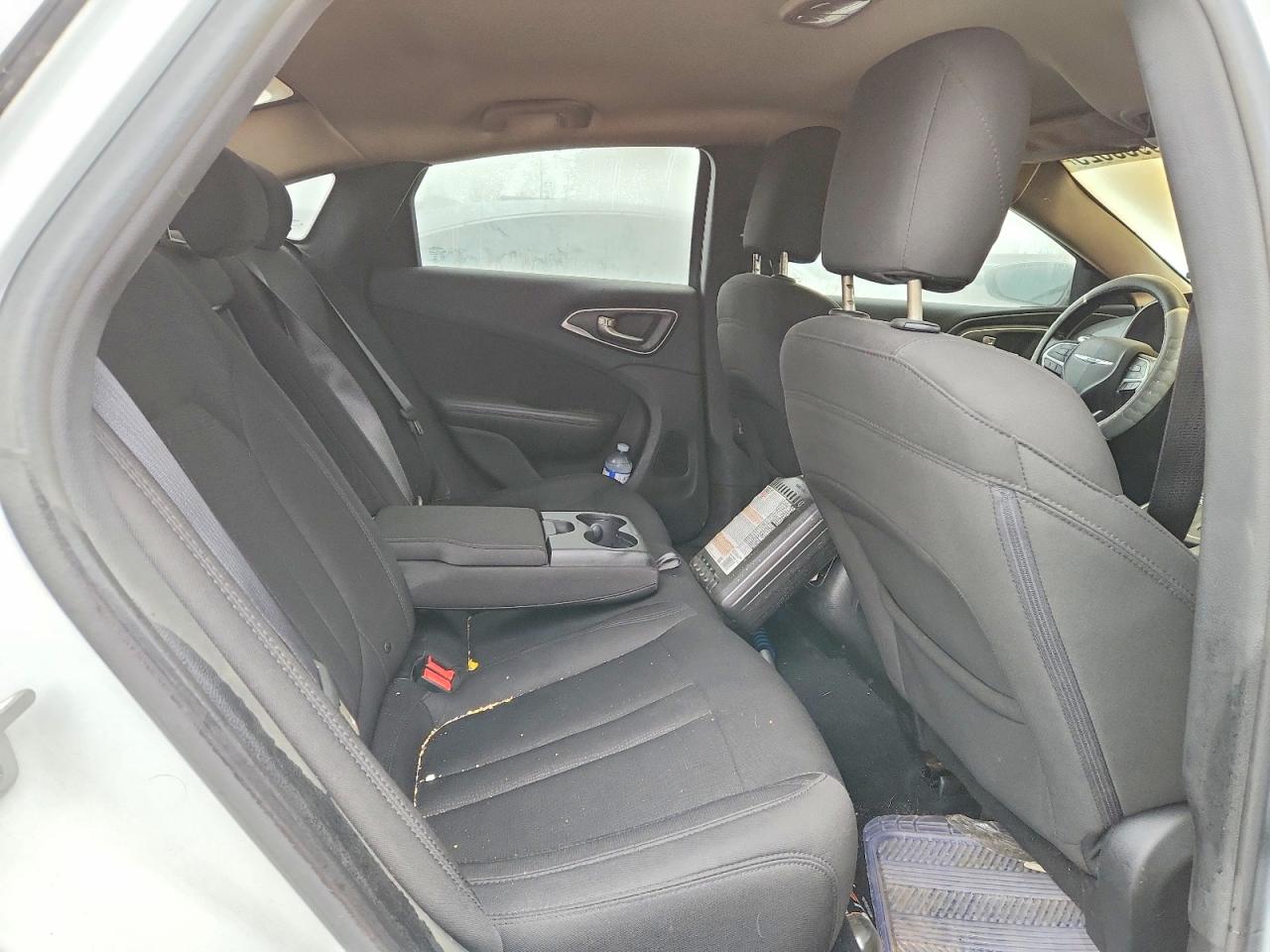 2015 CHRYSLER 200 LIMITED photo 10