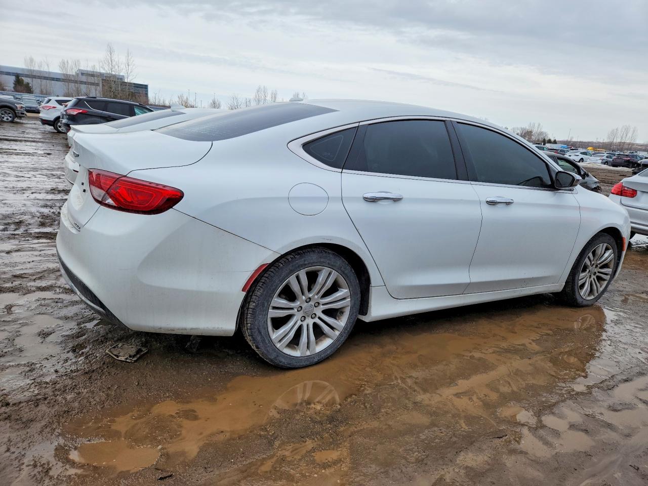 2015 CHRYSLER 200 LIMITED photo 3
