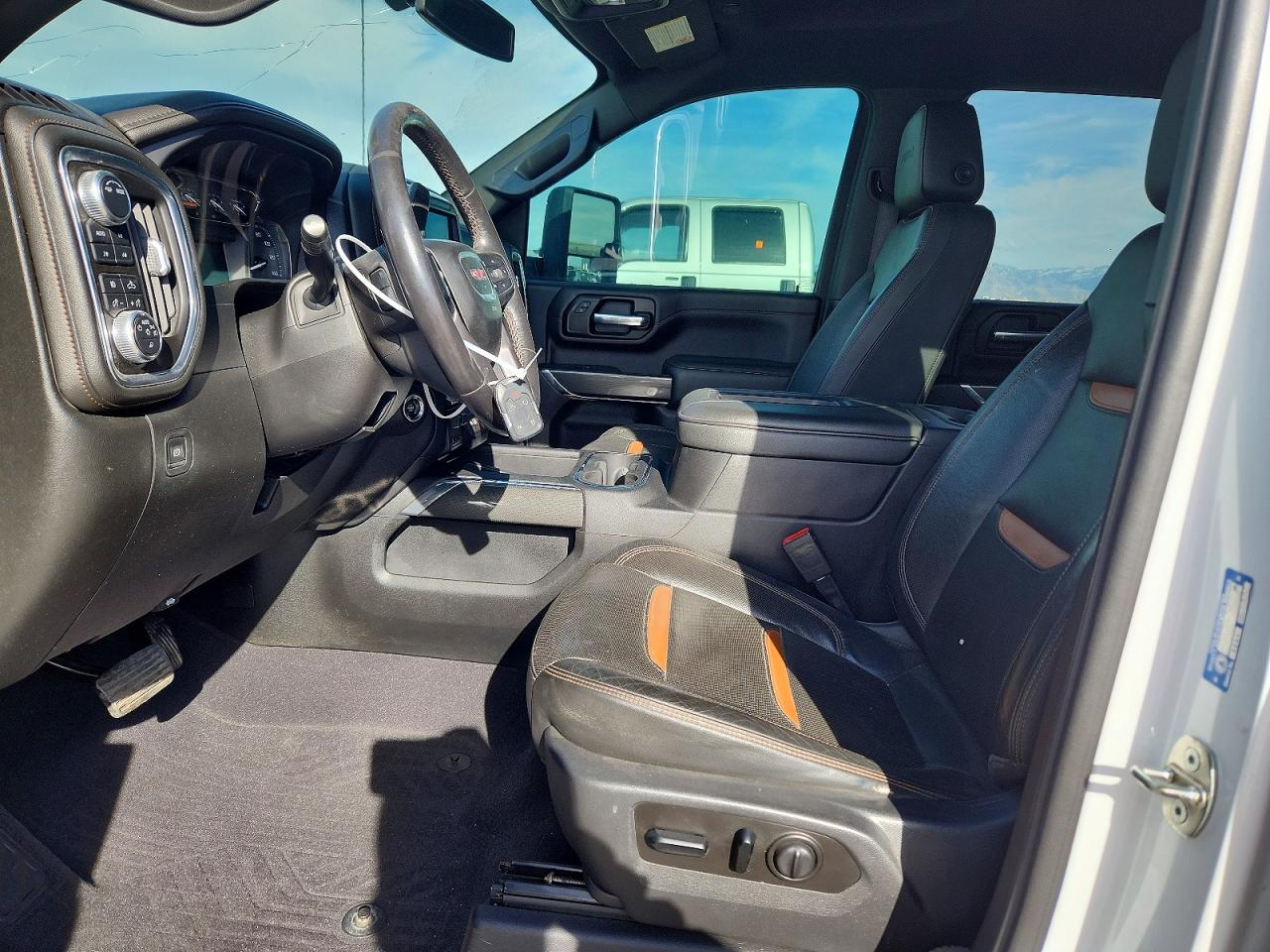2020 GMC SIERRA K3500 AT4 photo 13