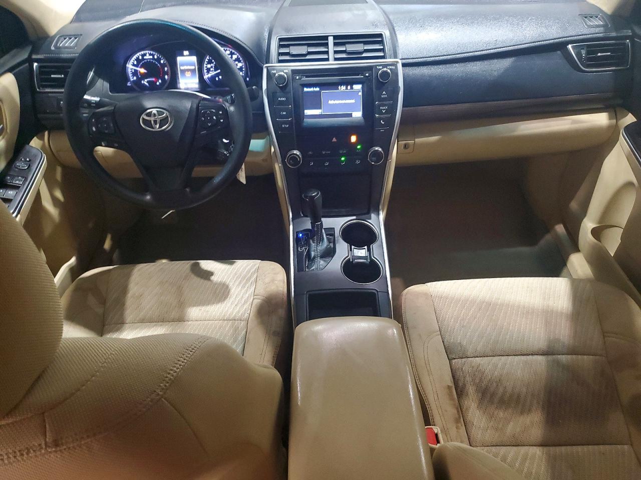 2017 TOYOTA CAMRY LE photo 15