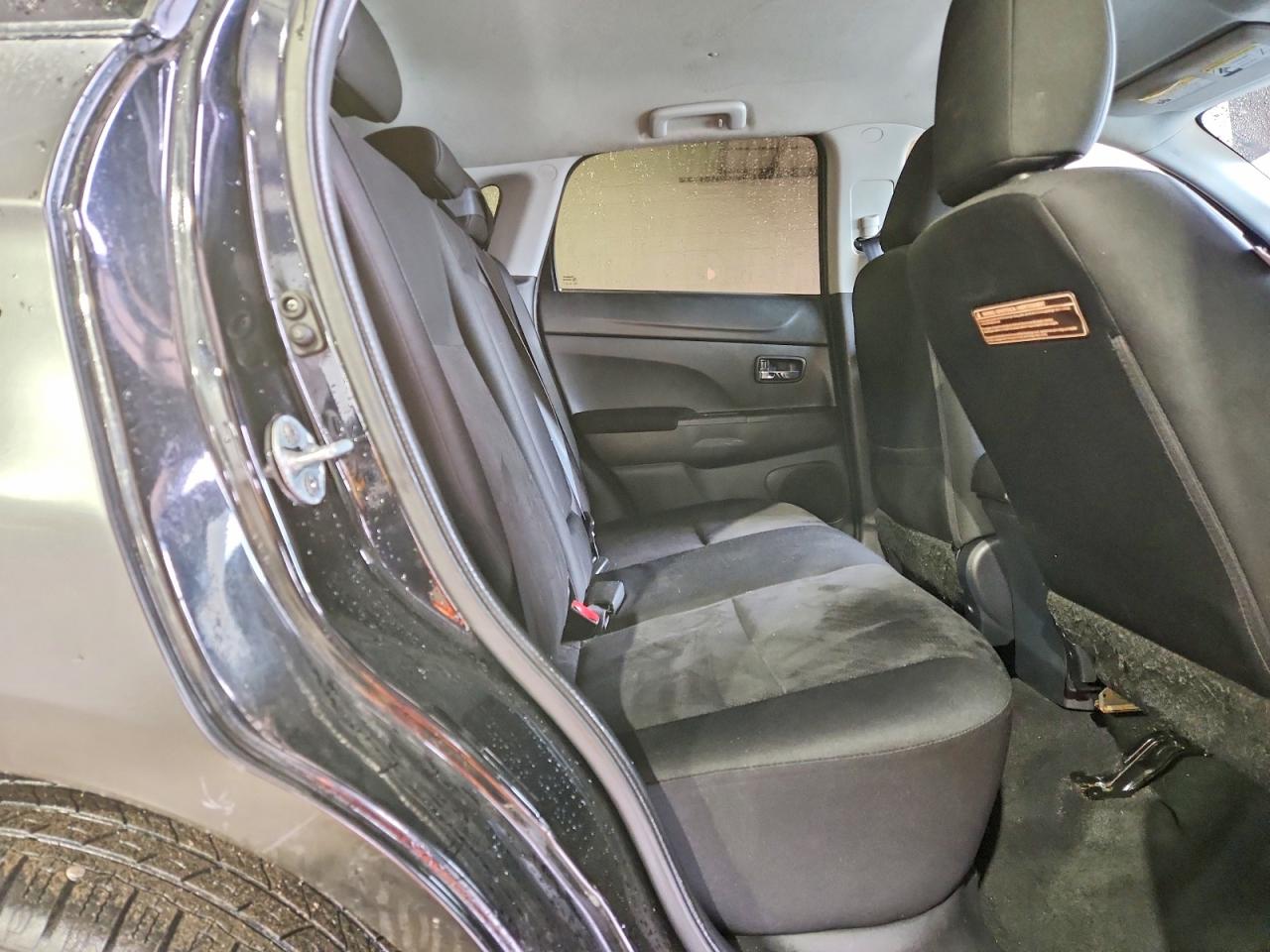 2013 MITSUBISHI OUTLANDER photo 11