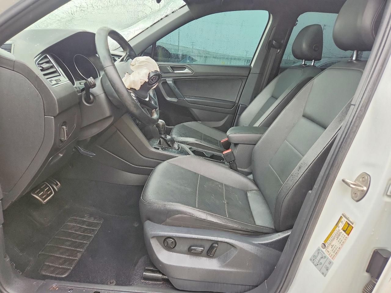 2020 VOLKSWAGEN TIGUAN SE photo 13