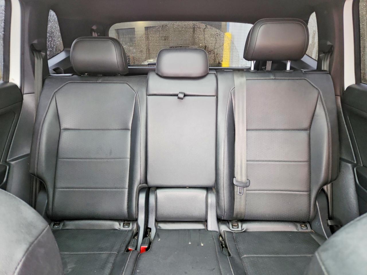 2020 VOLKSWAGEN TIGUAN SE photo 19