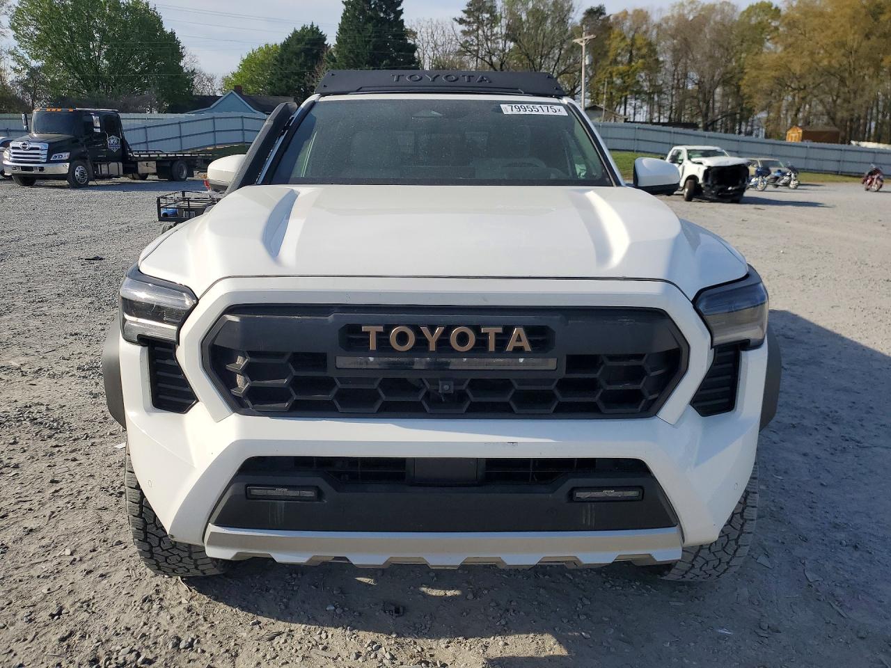 2024 TOYOTA TACOMA TRAILHUNTER HV photo 13