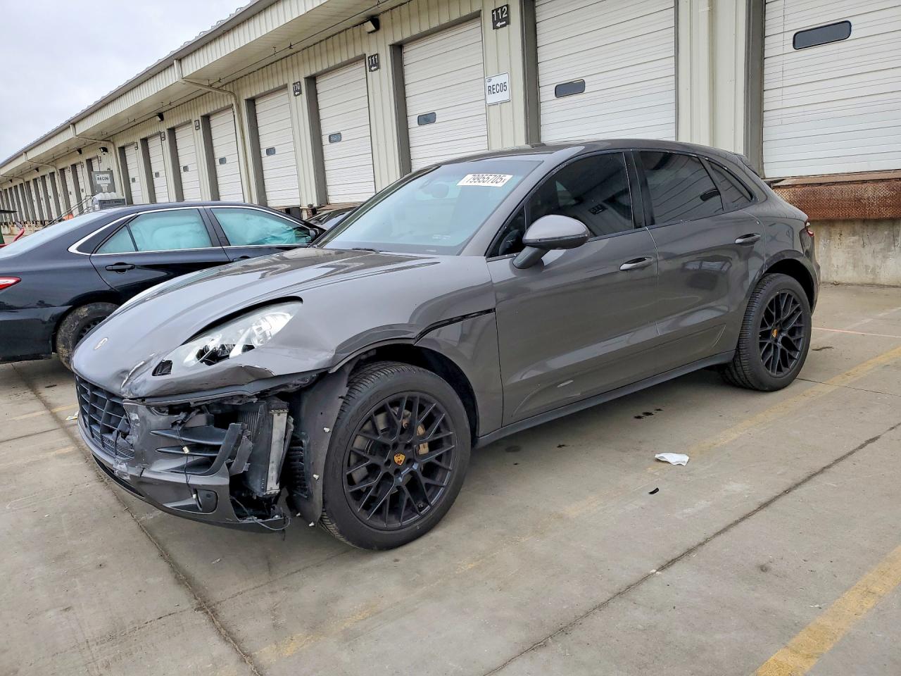 2015 PORSCHE MACAN