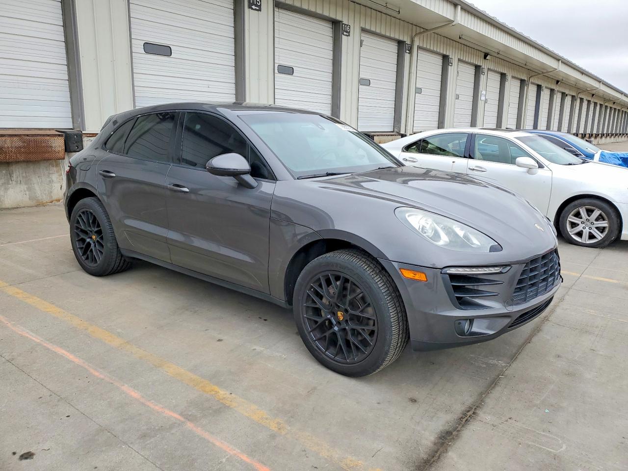 2015 PORSCHE MACAN S photo 7