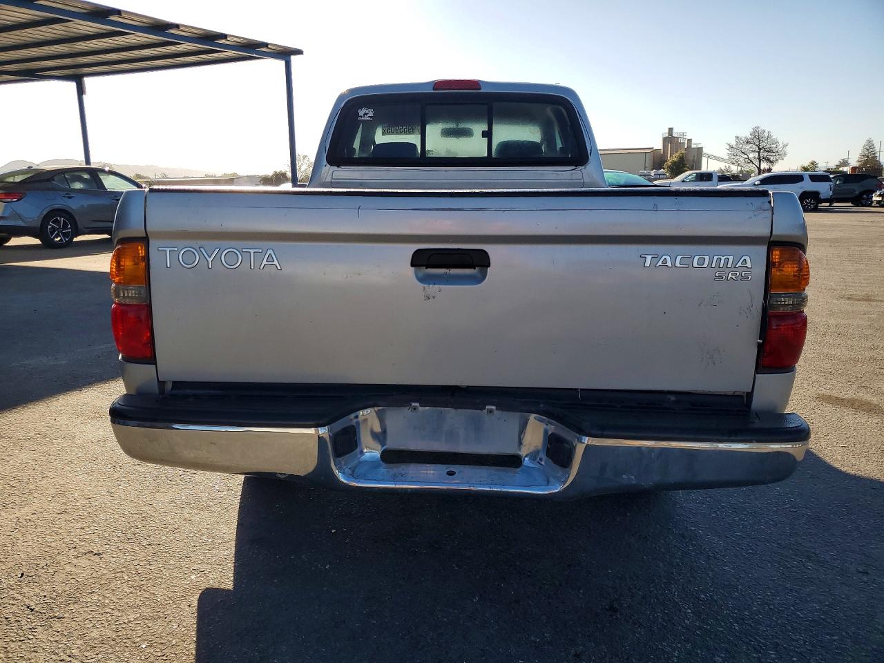 2002 TOYOTA TACOMA BASE photo 11