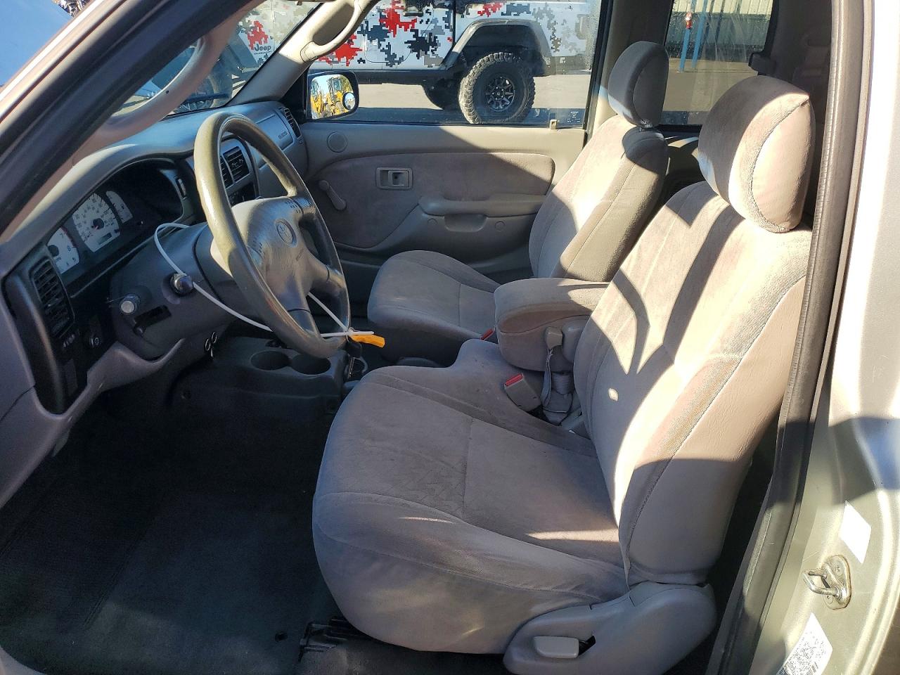 2002 TOYOTA TACOMA BASE photo 13