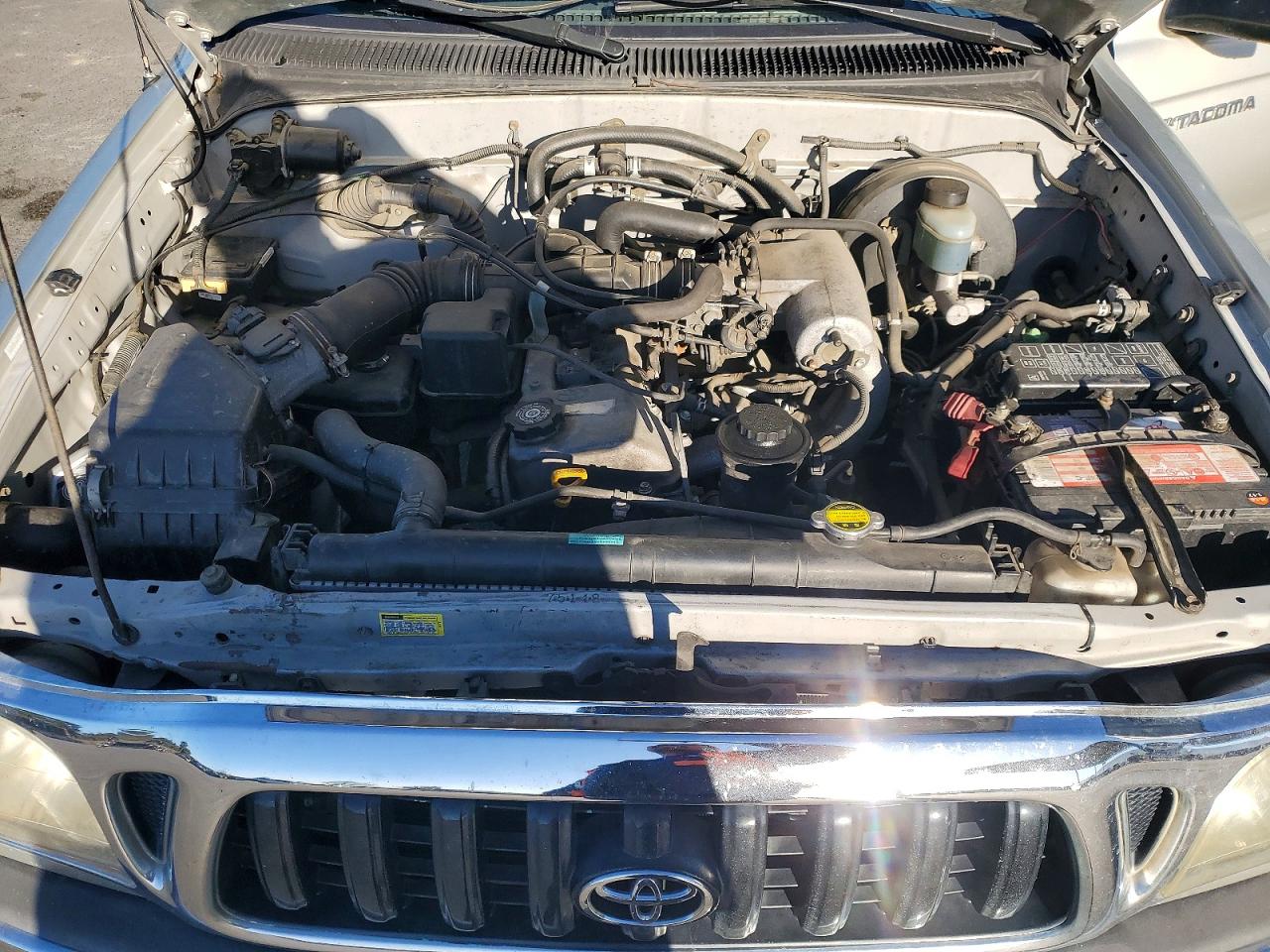 2002 TOYOTA TACOMA BASE photo 21