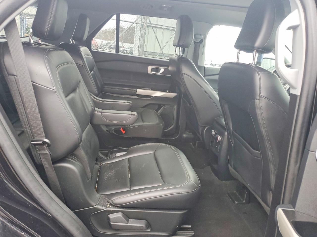 2021 FORD EXPLORER XLT photo 11