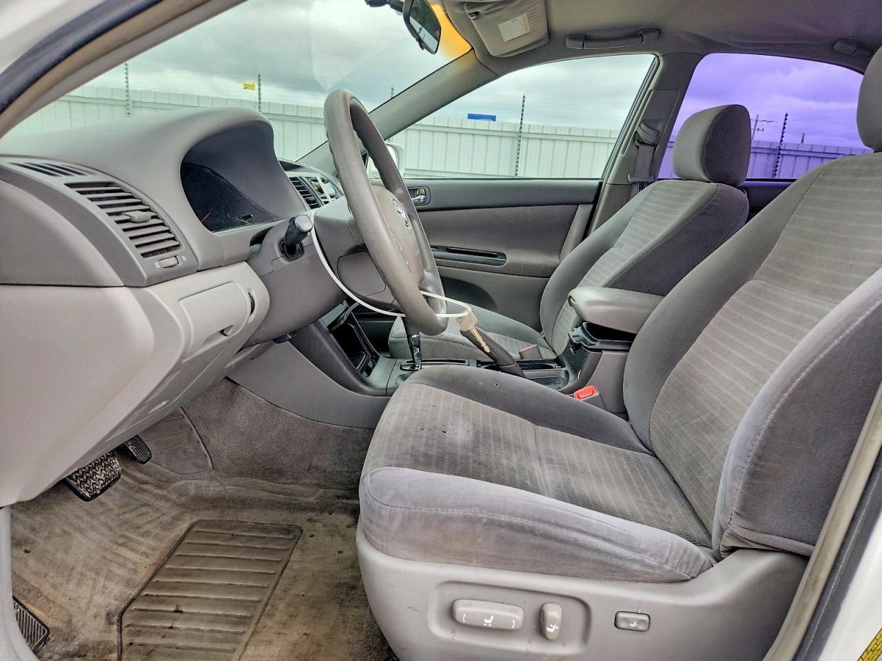 2006 TOYOTA CAMRY LE photo 19