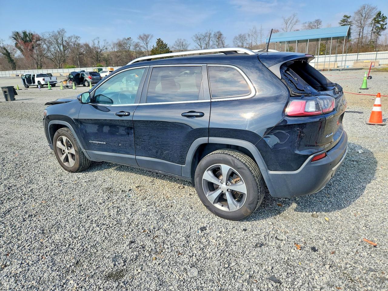 2019 JEEP CHEROKEE LIMITED photo 2