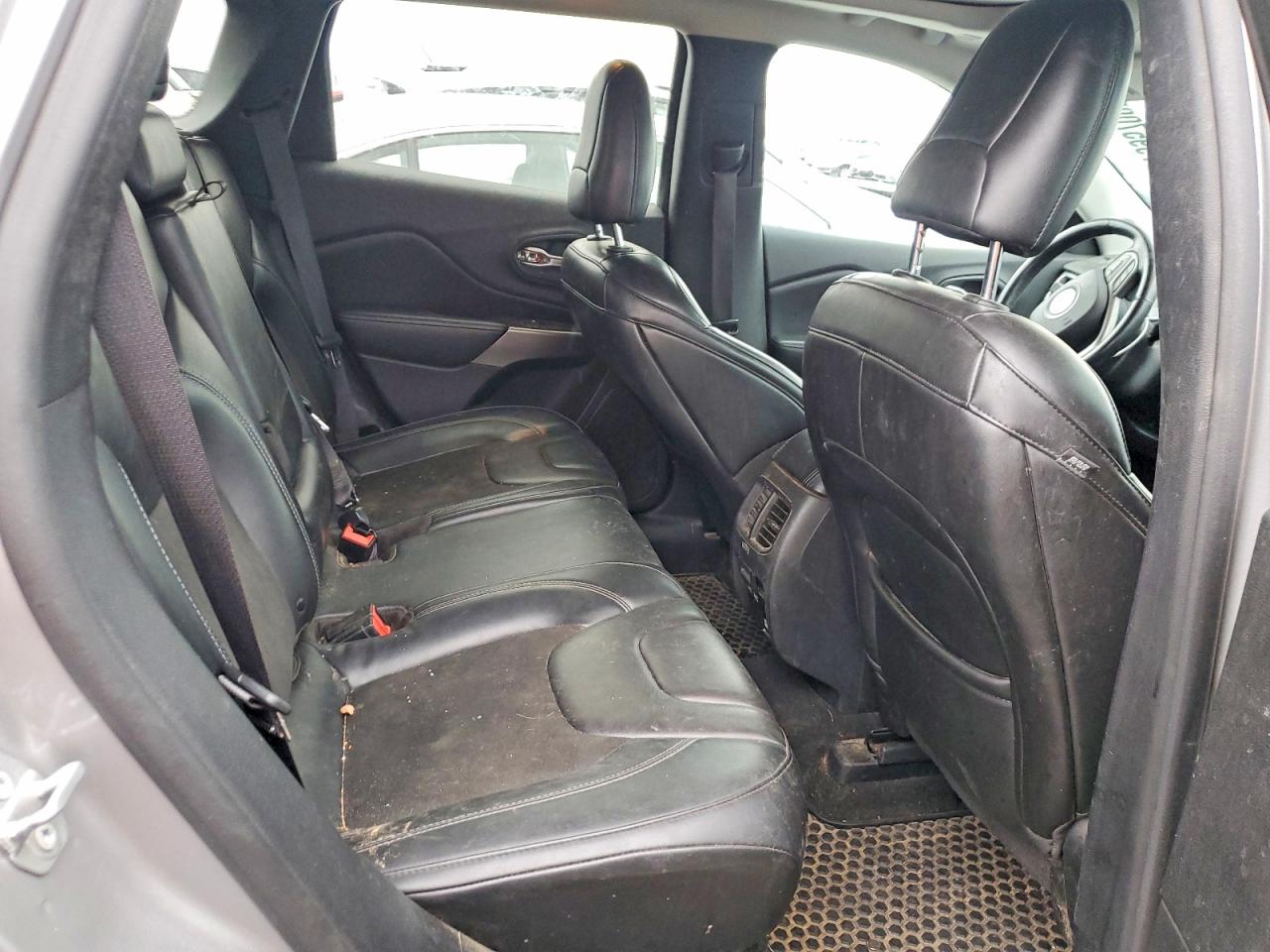 2019 JEEP CHEROKEE LATITUDE PLUS photo 10